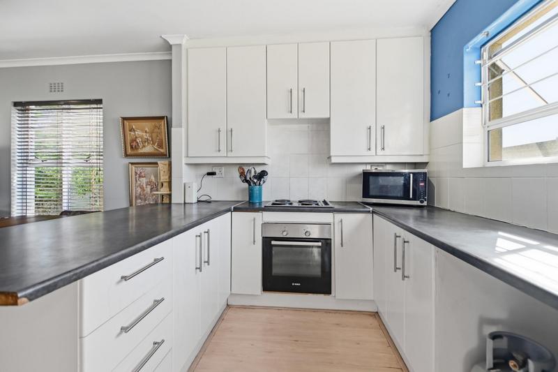 2 Bedroom Property for Sale in Sunningdale Western Cape
